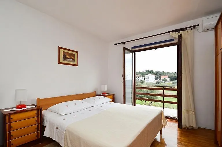 Apartments Bruno 157 Pula 0*,  Croatia